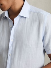 Reiss Pale Blue Holiday Linen Short-Sleeve Shirt - Image 4 of 6