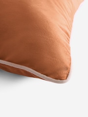 Matte Velvet Contrast Pipe Cushion - Larawan 5 ng 5