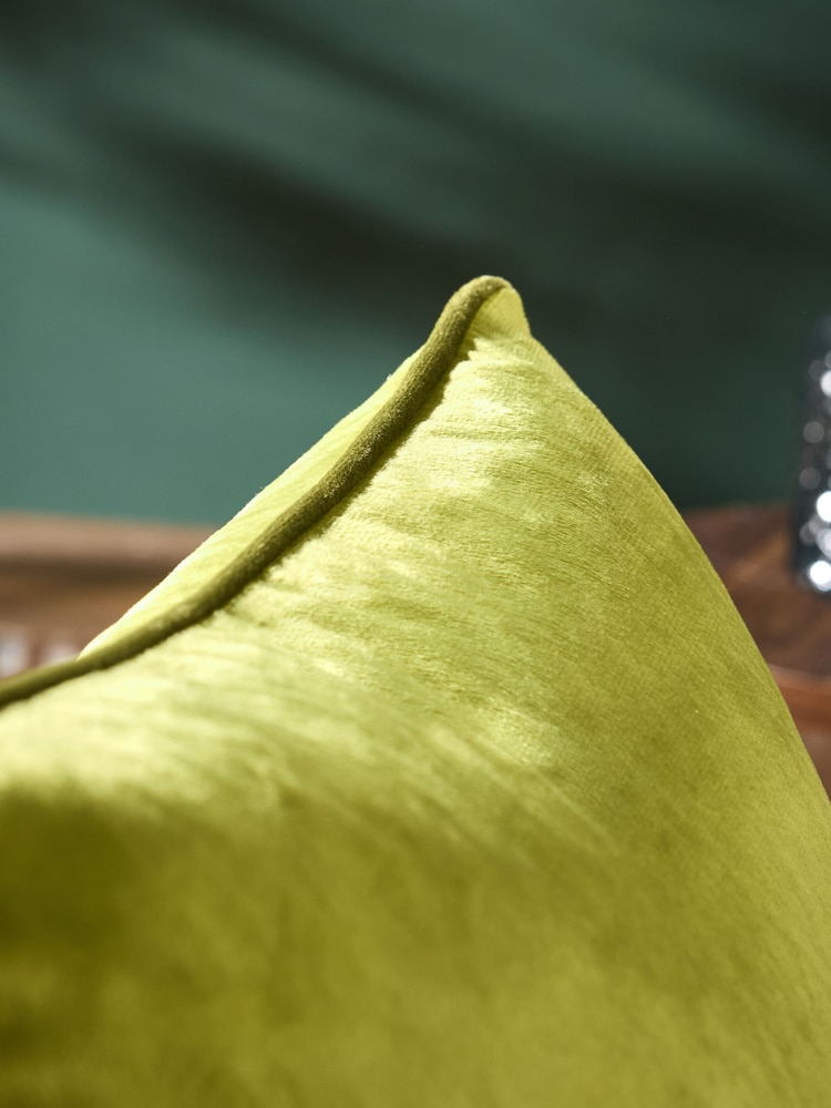 Bright Green 50 x 50cm Cushion - Image 2 of 6