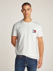 Tommy Jeans Natural Heritage Flag 100% Cotton T-Shirt - Image 1 of 7