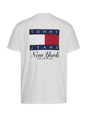 Tommy Jeans Natural Heritage Flag 100% Cotton T-Shirt - Image 6 of 7