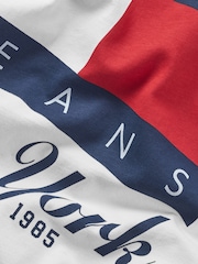 Tommy Jeans Natural Heritage Flag 100% Cotton T-Shirt - Image 7 of 7