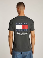 Tommy Jeans Black Regular Fit Badge 100% Cotton T-Shirt - Image 2 of 7