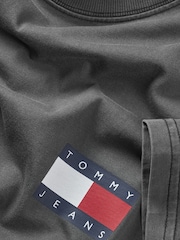 Tommy Jeans Black Regular Fit Badge 100% Cotton T-Shirt - Image 7 of 7