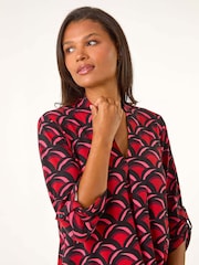 Roman Red Abstract V-Neck Pleat Front Stretch Top - Image 4 of 5