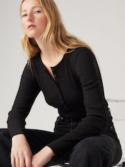 Levi's® Black Dry Goods Vacationer Long Sleeve T-Shirt - Image 3 of 6