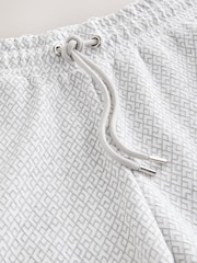 Light Grey Textured Geometric Pattern Jersey Shorts - Image 6 of 8