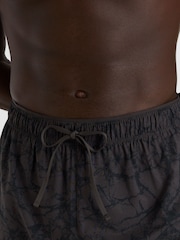 New Balance Black Mens RC Printed 5" Shorts - Image 5 of 6