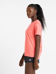 Roșu - Tricou New Balance Essentials pentru femei - Imaginea 3 din 6