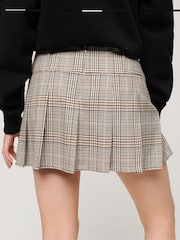 Superdry Nude Low Rise Pleated Mini Skirt - Image 2 of 4