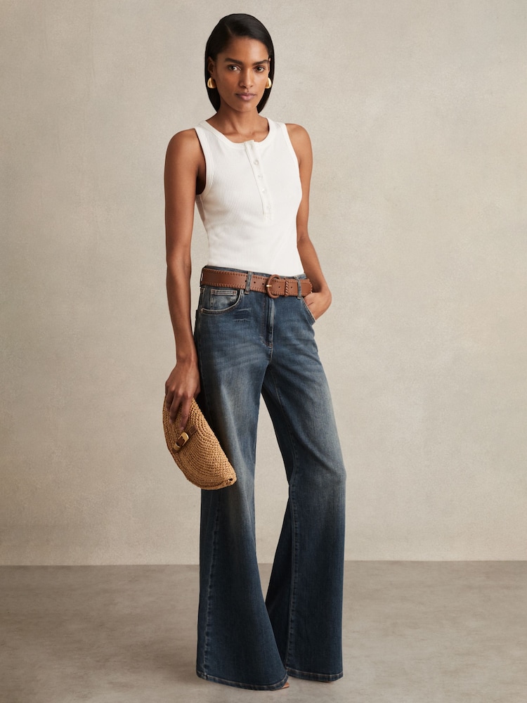 Mittelblau - Reiss Bonnie Mid Rise Flared Jeans - Bild 1 von 6