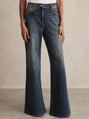 Reiss Mid Blue Bonnie Petite Mid-Rise Flared Jeans - Image 3 of 7