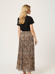 Kaffe KAlilje Leopard Print Pleated Elastic Waist Maxi Black Skirt - Image 3 of 5