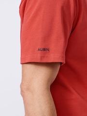 Rot - Aubin Newburgh T-Shirt im Relaxed Fit - Bild 4 von 6