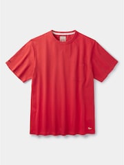 Rot - Aubin Newburgh T-Shirt im Relaxed Fit - Bild 6 von 6