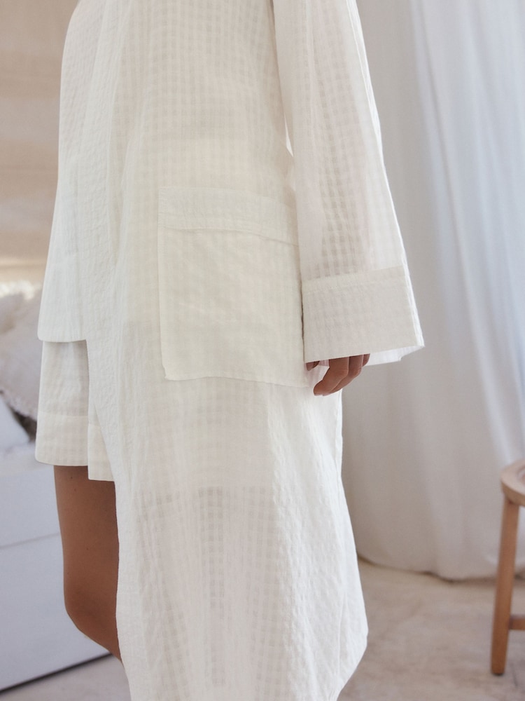 White 100% Cotton Gingham Lightweight Dressing Gown - Image 4 of 8