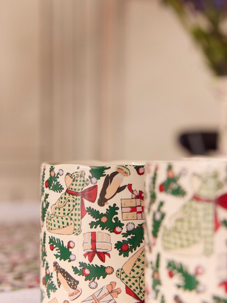 Cath Kidston Set of 4 Green Christmas Ditsy Shorties Mugs - Image 2 of 5