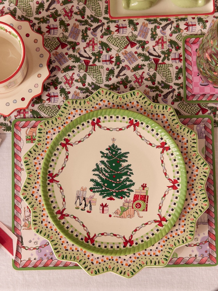 Cath Kidston Set of 4 White Star Dinner Plates - Image 2 of 4