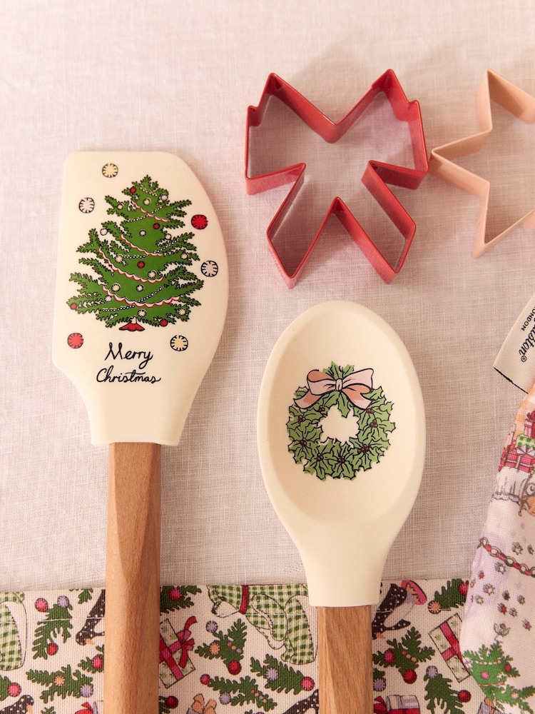 Cath Kidston Green Christmas Baking Utensil and Cookie Cutter Set - Image 2 of 6