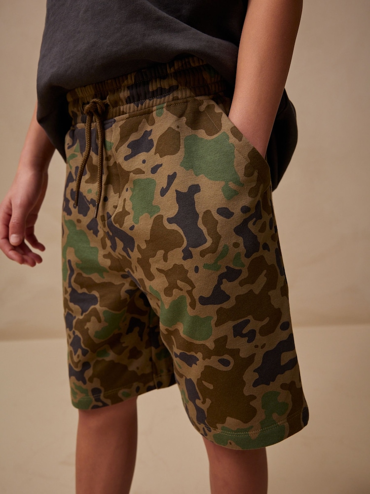 Camuflagem - Conjunto gráfico de moletom e joggers sem mangas (3a16anos) - Imagem 5 de 5