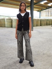 Threadbare Black Knitted Waistcoat - Image 2 of 5