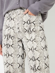Threadbare Grey Snake Print Wide Leg 100% Cotton Jeans - Image 4 of 4