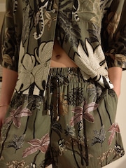 Verde caqui con palmeras - Conjunto de pijama corto abotonado - Imagen 6 de 11