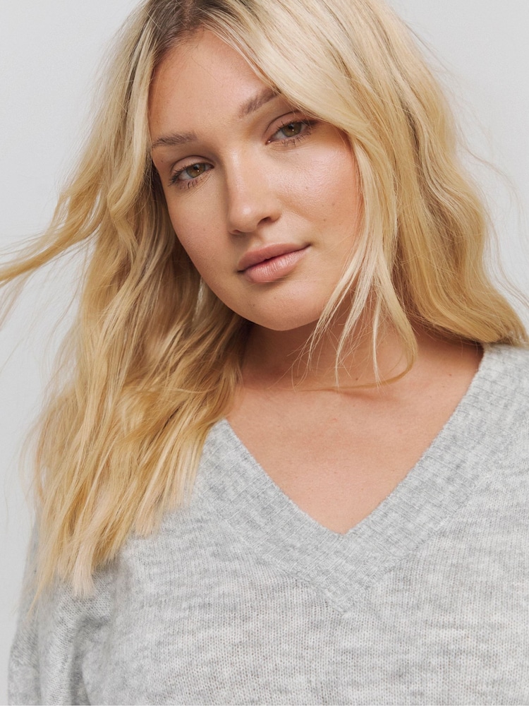 Simply Be Grey Slouchy V-Neck Longline Jumper - Image 4 of 4