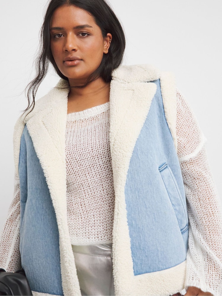 Simply Be Blue Light Wash Borg Lined Denim Gilet - Image 4 of 4