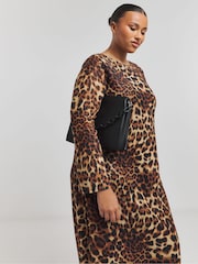 Simply Be Leopard Print Dry Mesh Long Sleeve Maxi Dress - Image 4 of 4