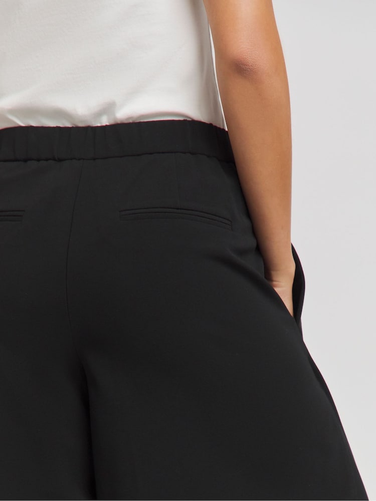 Simply Be Black Magisculpt Pleated Extra Wide Leg Trousers In Regular Length - Image 4 of 4 Simply Be Black Magisculpt Pleated Extra Wide Leg Trousers In Regular Length - Image 4 of 4