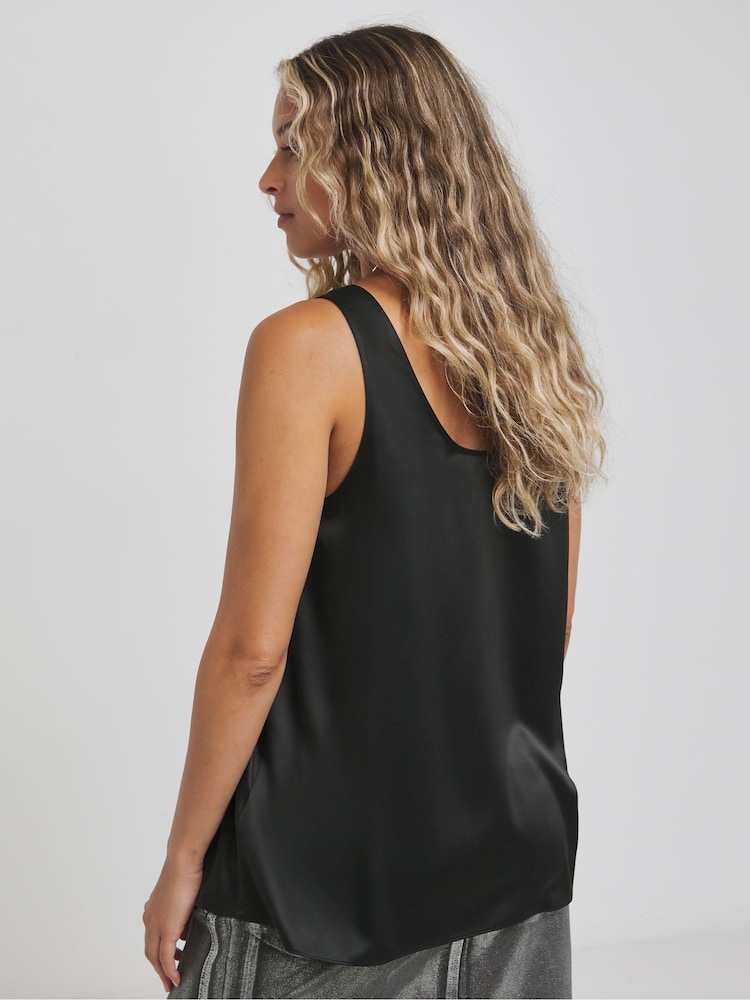 Simply Be Black Satin Scoop Neck Vest - Image 2 of 4