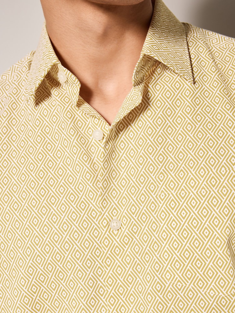 Yellow Diamond Geometric Easy Iron With Button Down Collar Short Sleeve Oxford Shirt - Image 4 of 9