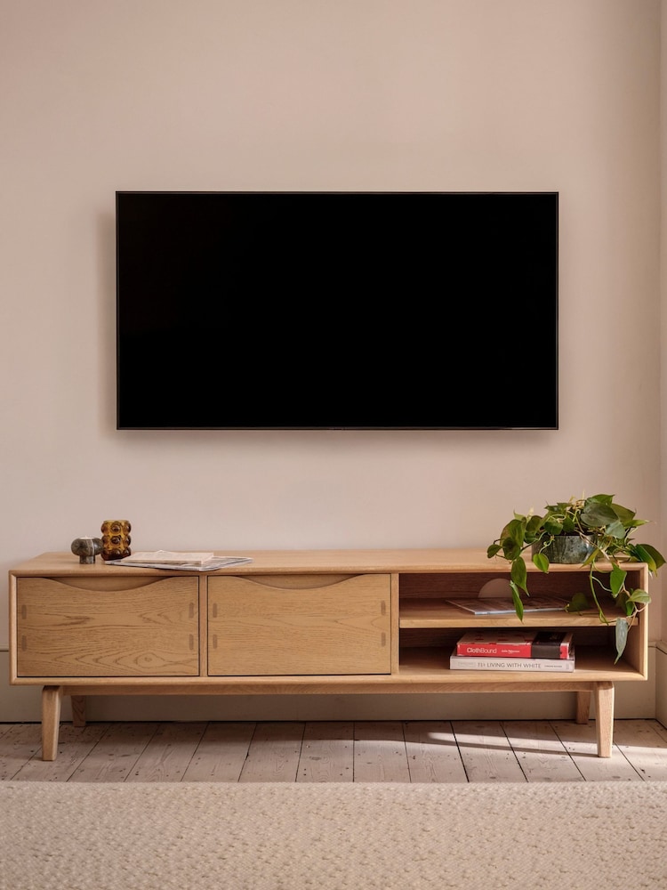 Willis & Gambier Oak Otto TV Unit - Image 1 of 5