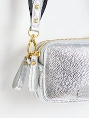 Oliver Bonas Silver Naha Cross-Body Bag - Image 6 of 8