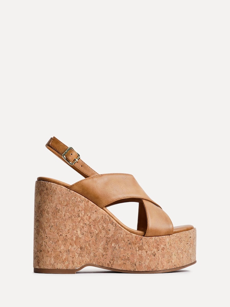 بني - Linzi Santana Crossover Front Strap High Wedge - صورة 2 من 5