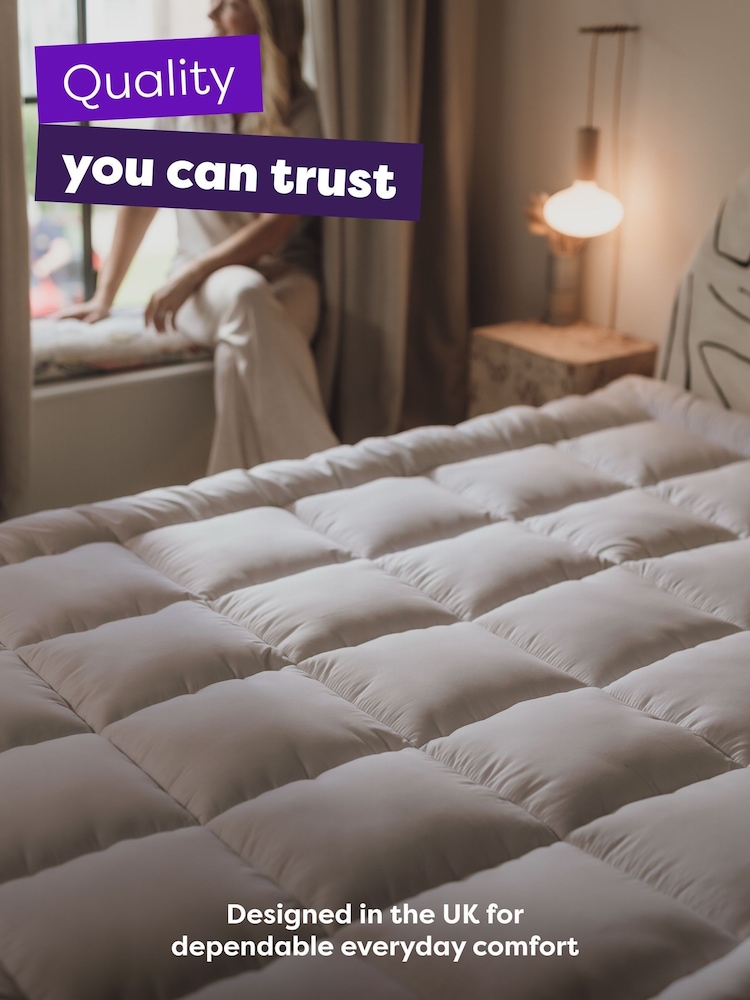 Slumberdown White Sleep Soundly Extra Deep Mattress 10cm Topper - Image 11 of 11 Slumberdown White Sleep Soundly Extra Deep Mattress 10cm Topper - Image 11 of 11