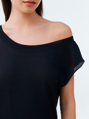Azul marino - Asymmetric Draped Off The Shoulder Top - Imagen 5 de 8