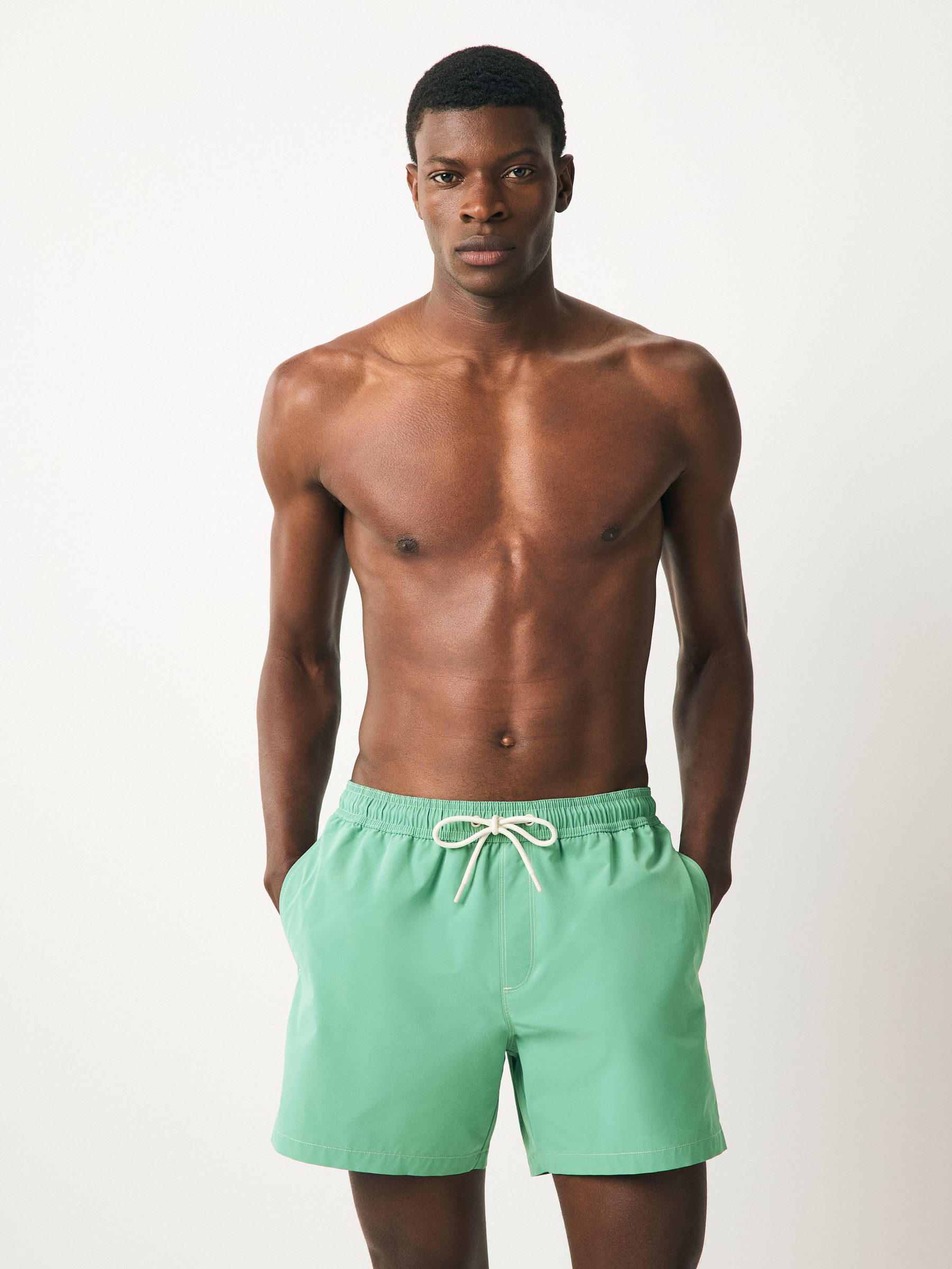 【新品】FTC　CONTRAST STITCH BEACH SHORT New】FTC CONTRAST STITCH BEACH SHORT Casual shorts