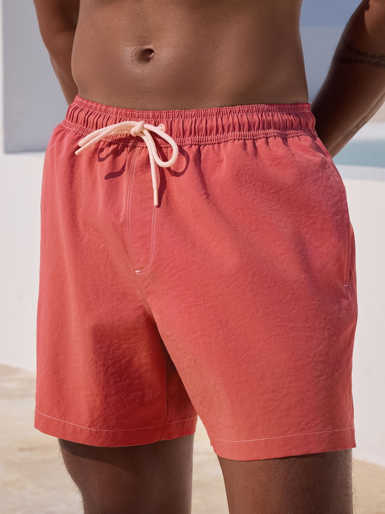Rot - Badeshorts mit Kontrastnaht - Bild 1 von 9
