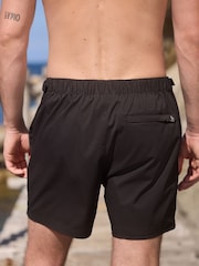Черный - Signature Tailored Waistband Swim Shorts - Image 4 of 11