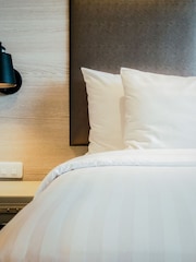 AS Multi West End Theatre and 4* Overnight Stay for Two - Image 6 of 6