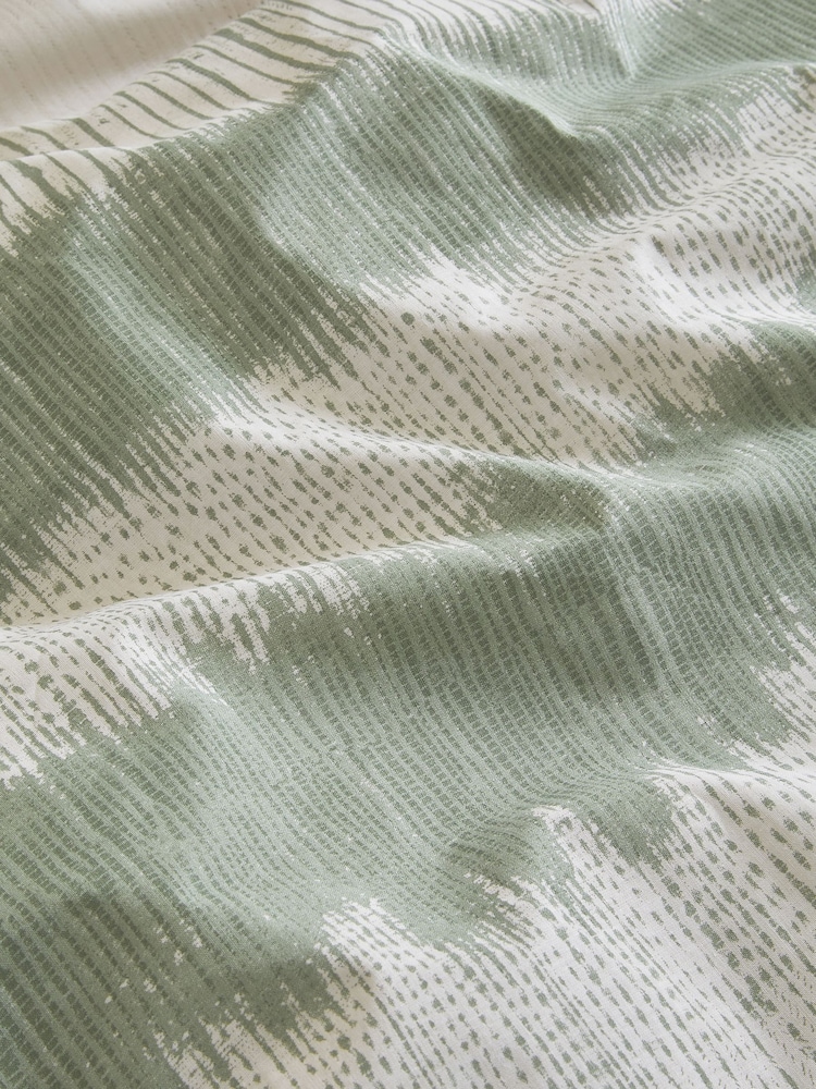 Green Ikat Geo 100% Cotton Reversible Printed Duvet Cover and Pillowcase Set - Image 4 of 4