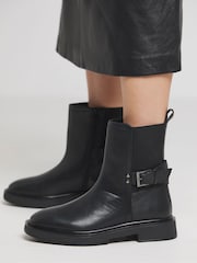 Simply Be Chelsea-Stiefeletten aus Leder in breiter Passform - Bild 1 von 4