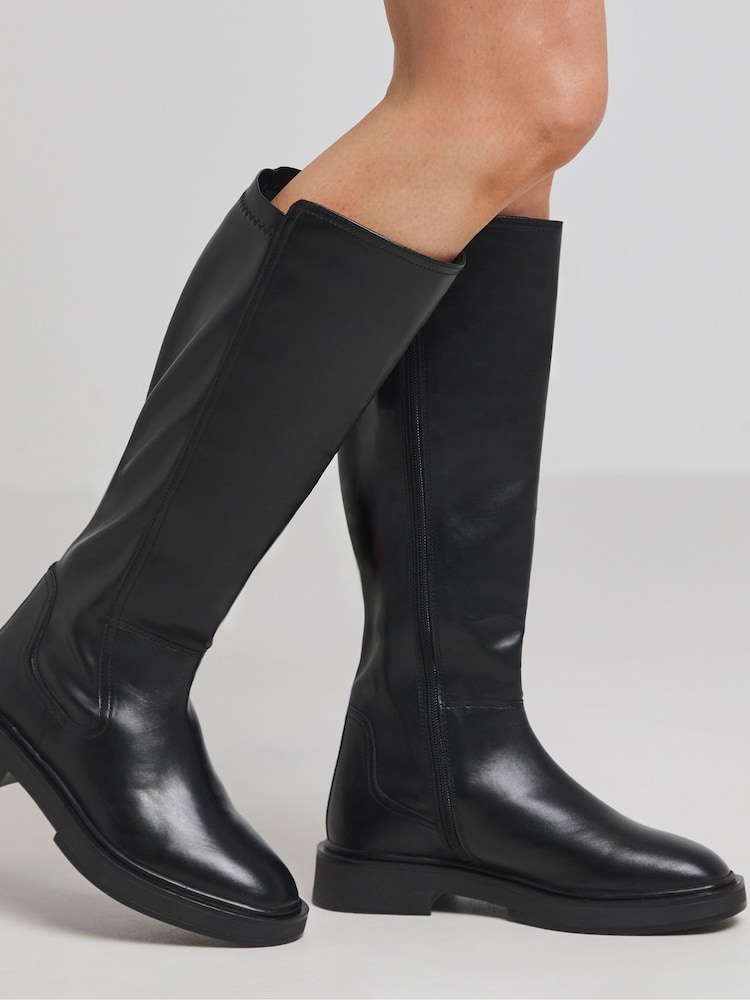 Simply Be Black Extra Wide Fit Black Wide Fit Stretch Back Panel Knee High Boots in Super Curvy Calf' - Image 1 of 4