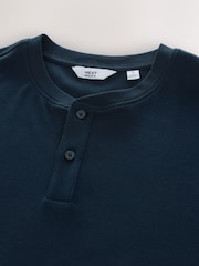 Bleu marine - T-shirt texturé côtelé à col grand-père - Image 8 de 9
