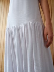 White Sleeveless Drop Waist 100% Cotton Crew Neck Midi Dress - Image 5 of 8