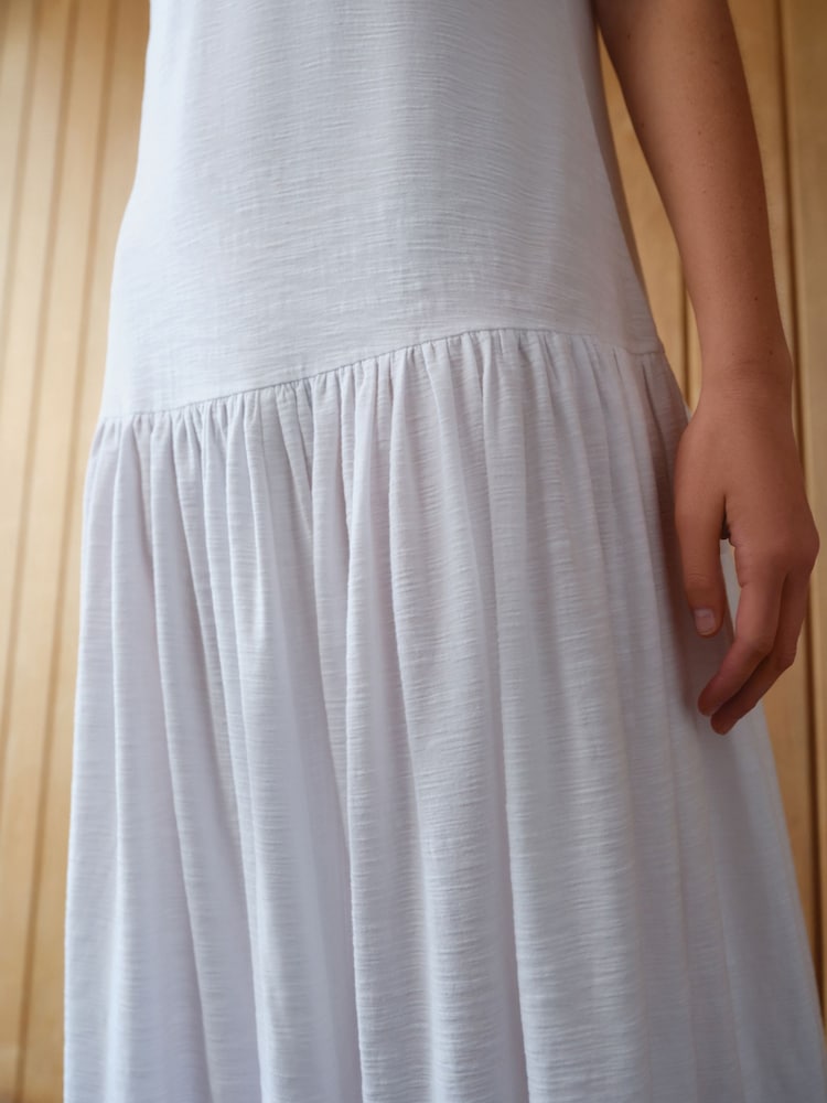 White Sleeveless Drop Waist 100% Cotton Crew Neck Midi Dress - Image 5 of 8