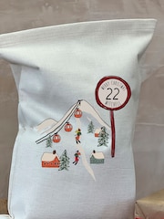 100% Linen Ski Scene Personalised Christmas Sack by Solesmith - Image 2 of 3