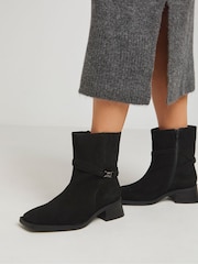 JD Williams Suede Square Toe Boots With Concealed Gusset In Wide Fit - Imagen 3 de 4